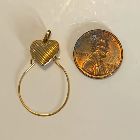 Vintage “Add-a-Charm” Gold Pendant - Picture 2 of 6